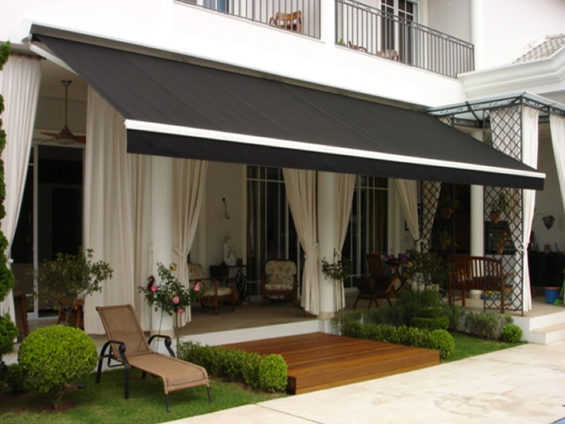 Instalação de toldo articulado residencial em Campinas - Toldos Alianza